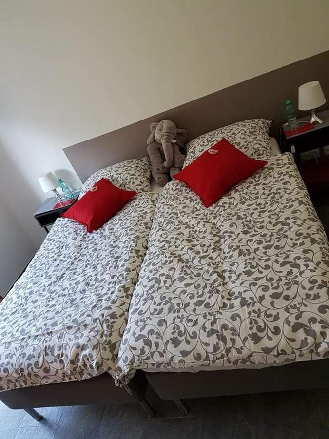 Ferienhaus Am Paradies Neuschoo Zewnętrze zdjęcie